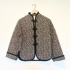 vtg floral quilted coat - ditsy pattern black w chinese frog mandarin collar - S